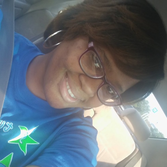 Meet your Posher, Kiersten - Picture 1 of 1